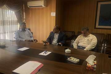 جلسه همفکری معاونت فرهنگی دانشگاه و اعضای هیئت علمی مرکز